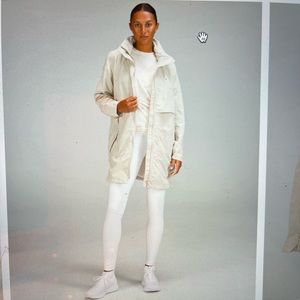 Lululemon Always Effortless long Jacket Size 8